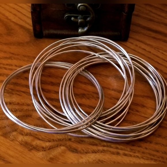 Silpada Sterling Silver 21 Bangle Salute Bracelet - Picture 4 of 12